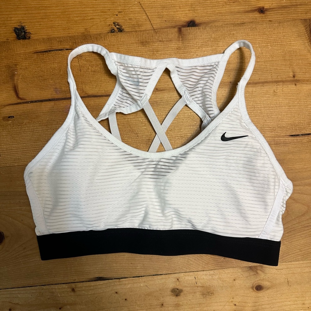 Nike small sports bra